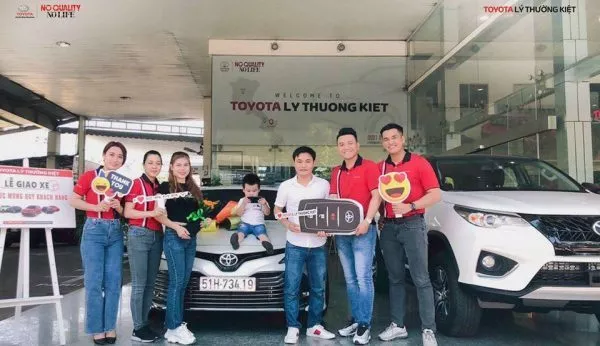 Chúc Mừng Khách Hàng Nhận Xe Mới 24 Chúc Mừng Khách Hàng Nhận Xe Mới