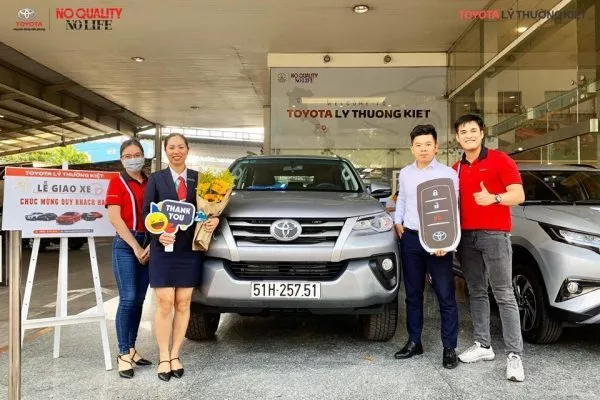 Chúc Mừng Khách Hàng Nhận Xe Mới 26 Chúc Mừng Khách Hàng Nhận Xe Mới