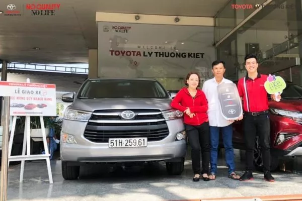 Chúc Mừng Khách Hàng Nhận Xe Mới 29 Chúc Mừng Khách Hàng Nhận Xe Mới