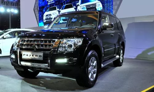 Toyota Prado 2015 Và Pajero 2015- Đối Thủ Xứng Tầm 1 Pajero-2015-0-5670-1418383444.Jpg