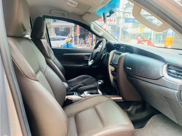 Toyota Fortuner 2.7At 2017, 1 Cầu - Xe Qua Sử Dụng 3 Toyota Fortuner 2.7At 2017, 1 Cầu - Xe Qua Sử Dụng