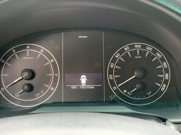 Toyota Innova 2.0E Mt 2019 - Xe Qua Sử Dụng 5 Toyota Innova 2.0E Mt 2019 - Xe Qua Sử Dụng