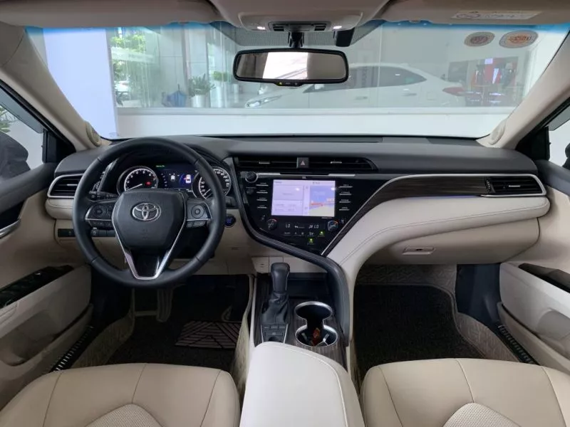 Toyota Camry 2.5Q 2019 6 Toyota Camry 2.5Q 2019