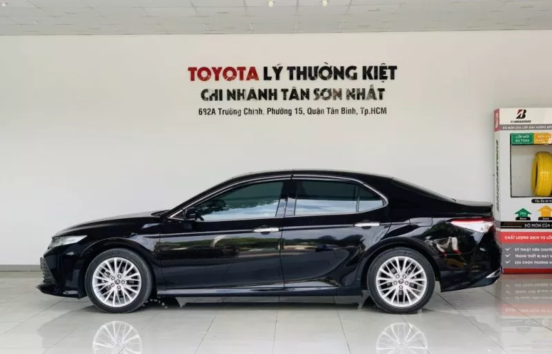 Toyota Camry 2.5Q 2019 4 Toyota Camry 2.5Q 2019