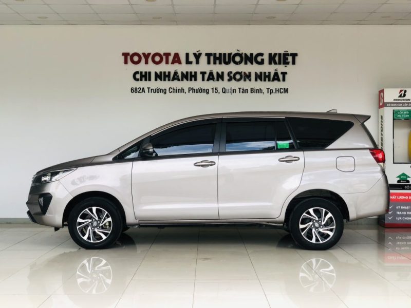 Toyota Innova 2.0E 2020