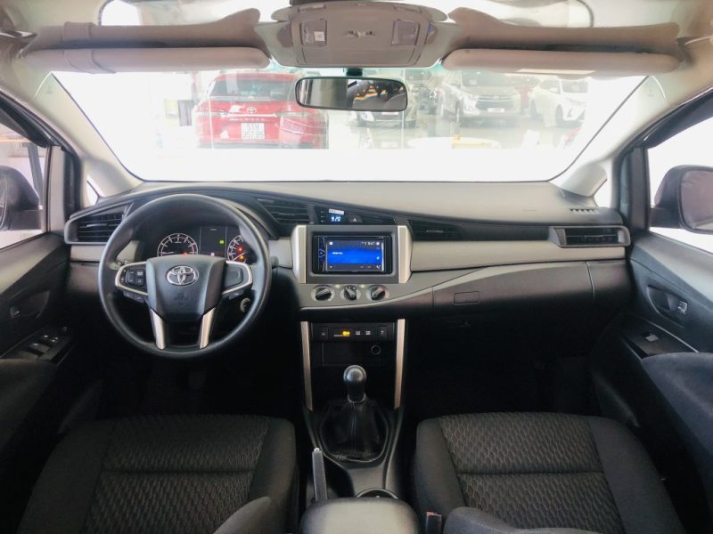 Toyota Innova 2.0E 2019