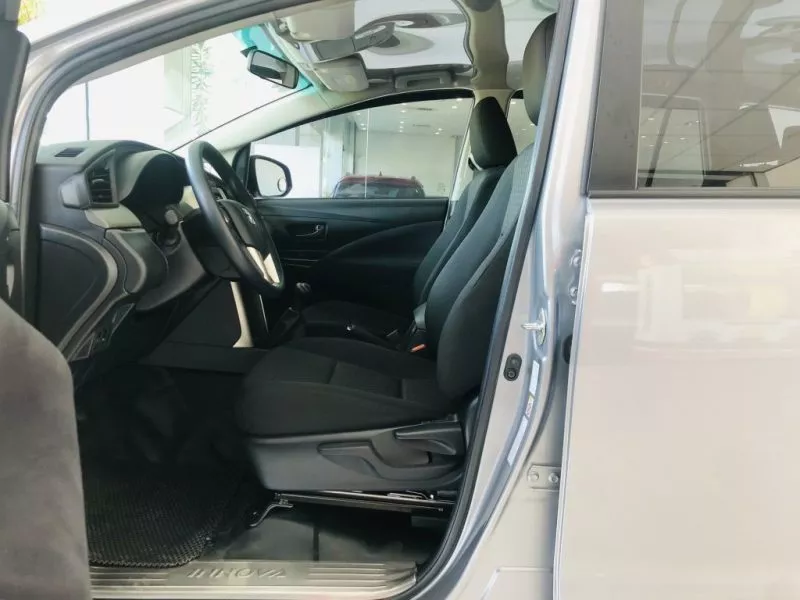 Toyota Innova 2.0E 2019 5 Toyota Innova 2.0E 2019