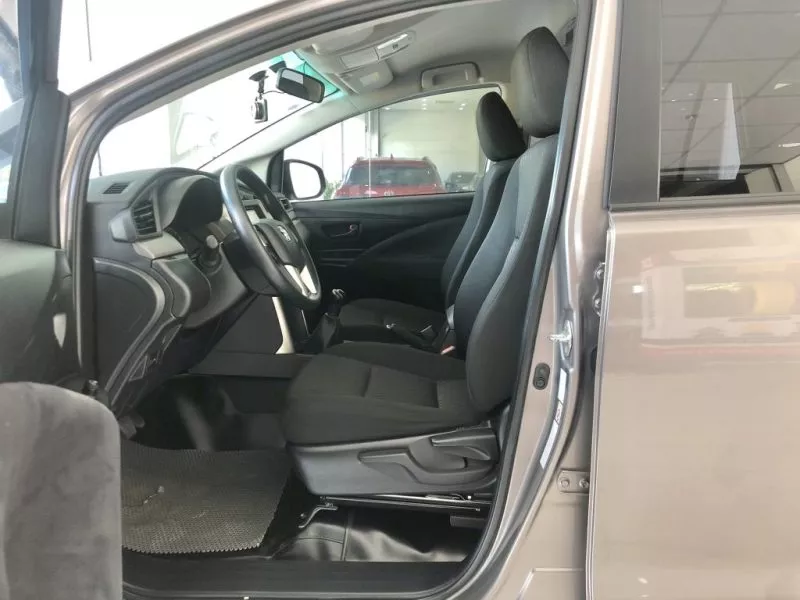 Toyota Innova 2.0E 2020 5 Toyota Innova 2.0E 2020