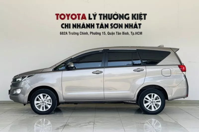 Toyota Innova 2.0E 2017 4 Toyota Innova 2.0E 2017