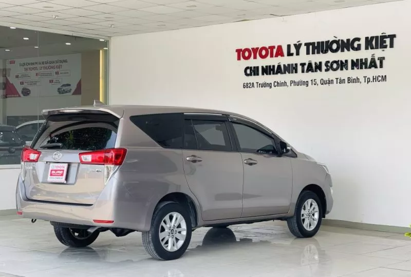 Toyota Innova 2.0E 2017 9 Toyota Innova 2.0E 2017