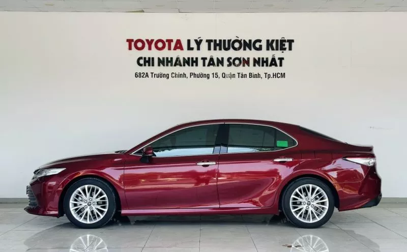 Toyota Camry 2.5Q 2019 4 Toyota Camry 2.5Q 2019