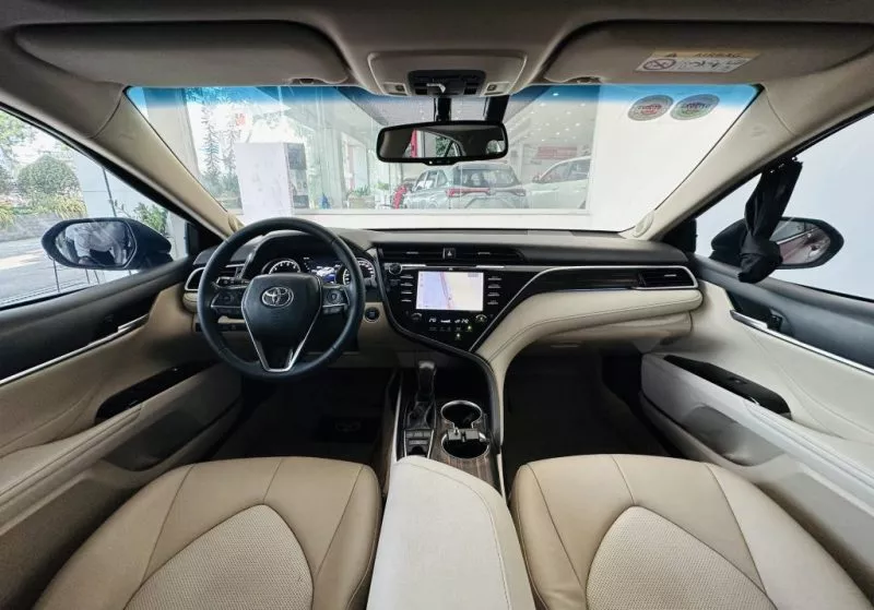 Toyota Camry 2.5Q 2019 6 Toyota Camry 2.5Q 2019