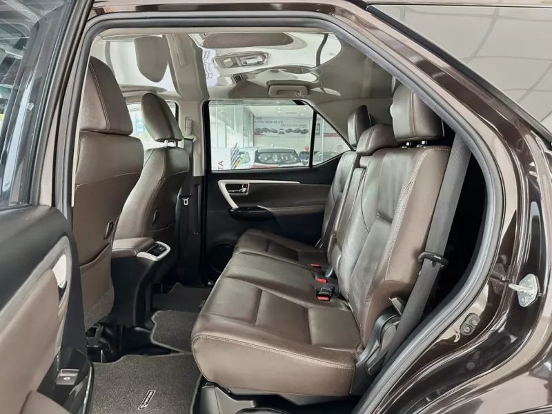 Toyota Fortuner 2.7At 4X2 2017 7 Toyota Fortuner 2.7At 4X2 2017