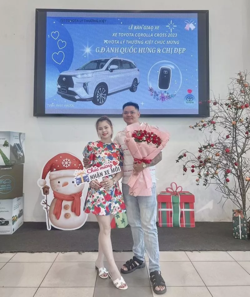 Chúc Mừng Khách Hàng Nhận Xe Mới 5 Chúc Mừng Khách Hàng Nhận Xe Mới