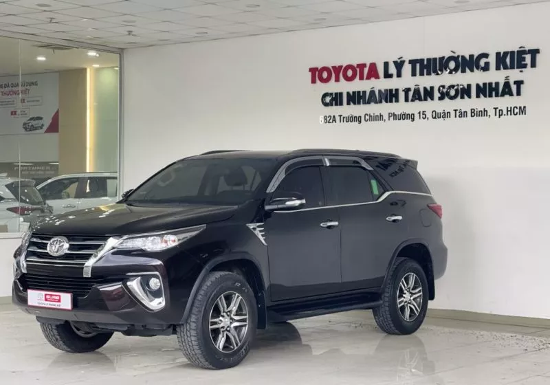 Toyota Fortuner 2.7At 4X2 2017 3 Toyota Fortuner 2.7At 4X2 2017