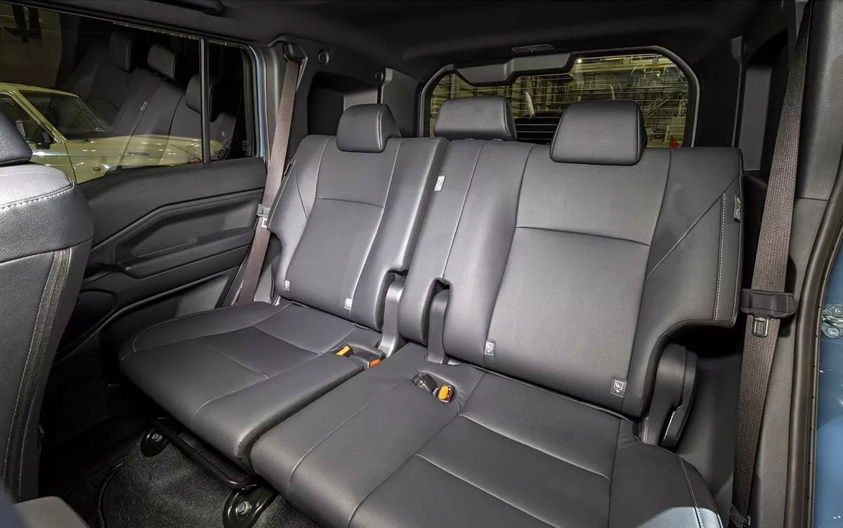 Toyota Land Cruiser FJ 2026 Hàng Ghế Sau